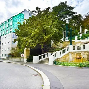 **** Hotel Strudlhof Austria